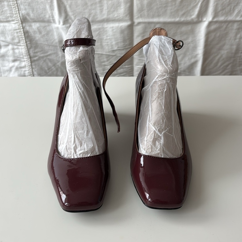 Naturalizer Women's Karina Ankle Strap Pump